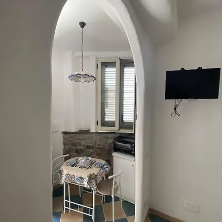 Semesterbostad Monolocale A 30 Metri Dal Mare Lipari (Isola Lipari)