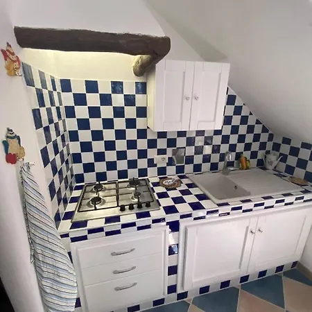 Monolocale A 30 Metri Dal Mare Semesterbostad